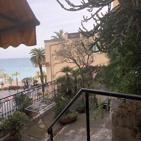 Casa Vacanza In Costa Azzurra Daire Menton Dış mekan fotoğraf