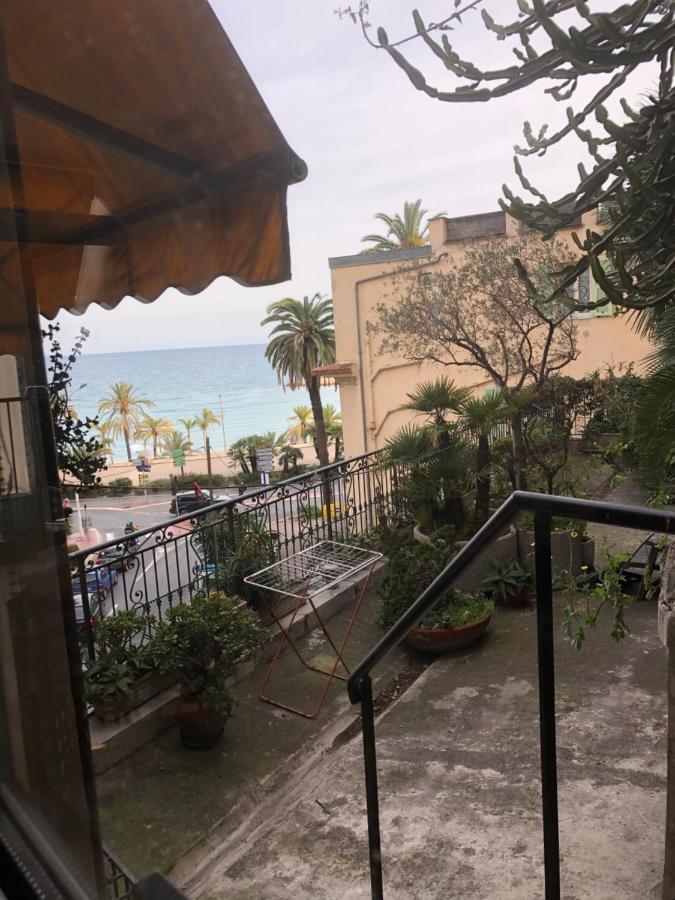 Casa Vacanza In Costa Azzurra Daire Menton Dış mekan fotoğraf